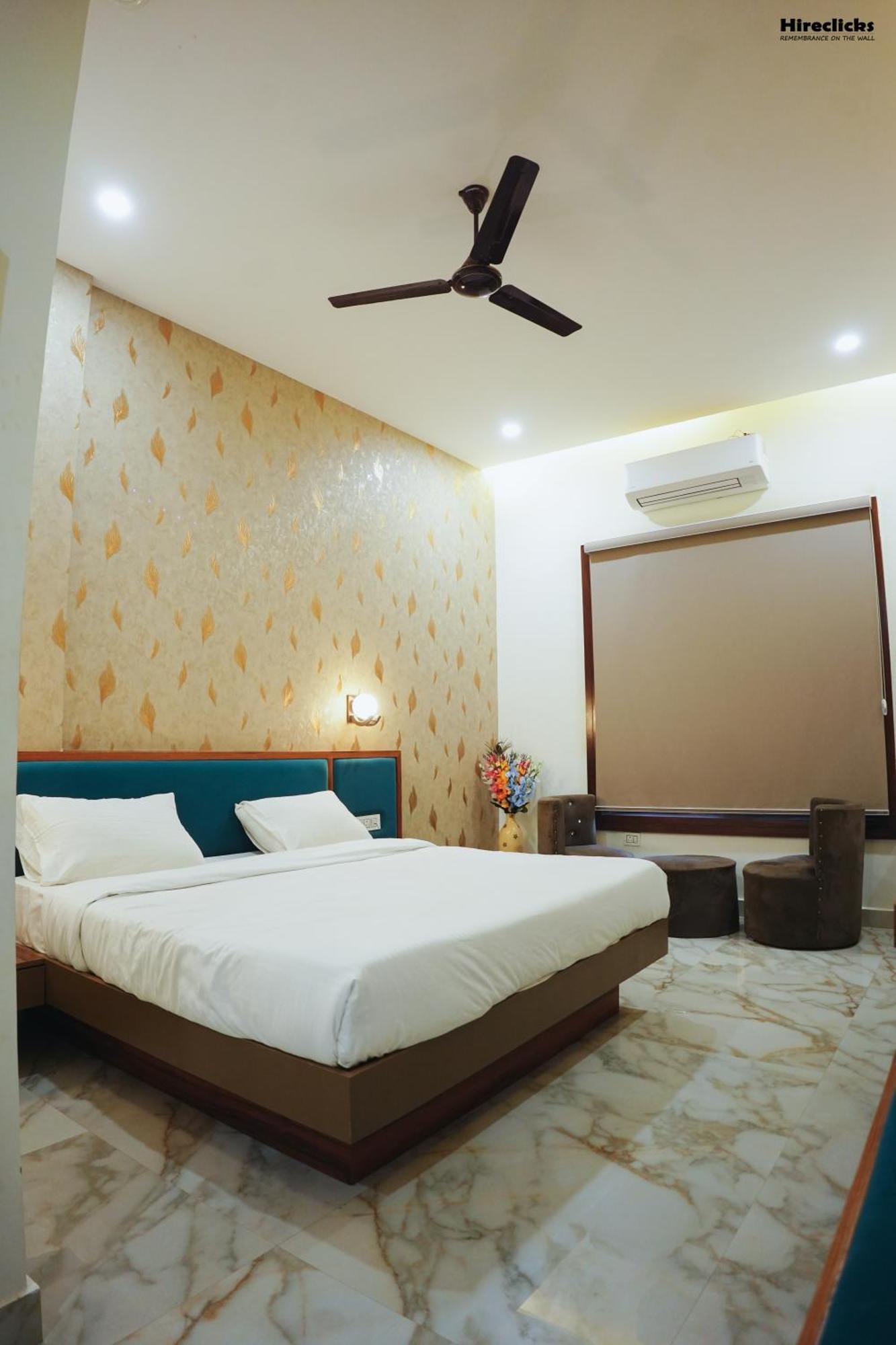 The Krati Resort & Convention Centre Барейли Екстериор снимка